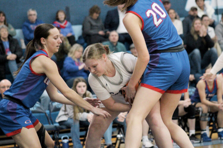 Titans put the clamps on Crusaderettes in 47-18 win